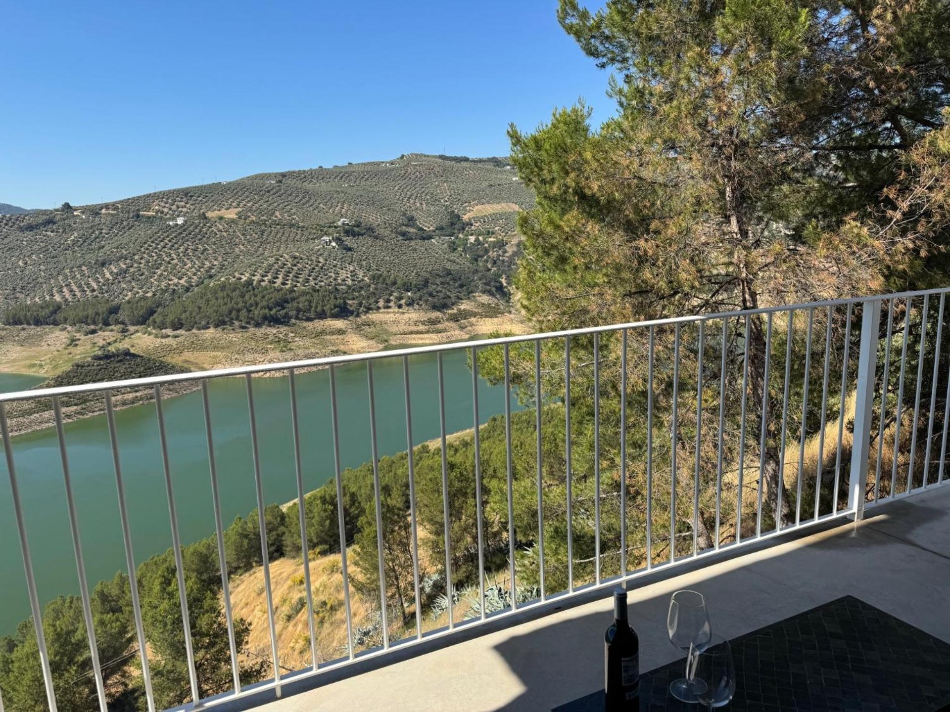 הוילה Iznájar Casa Trece מראה חיצוני תמונה